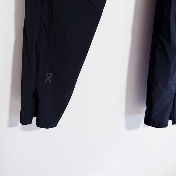 On Running - Black Lightweight Pants - Picture 7 of 7